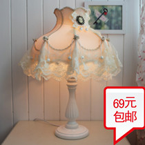  European style exquisite pastoral fabric lace table lamp Princess Anne bedside lamp wedding