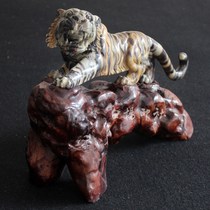 Green Fields Stone Pure Artisanal Finely Carved Mountain Tiger Office Desk Town Residence Big Swing Piece Length 40 * 9 * 12cm