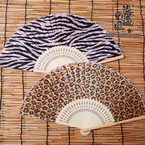 New promotion Japanese cloth noodles fan day style and wind fold fan personality tide fan zebra BAO WELN