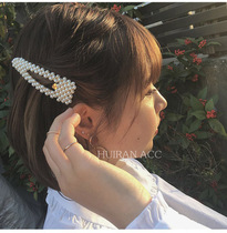 Japanese and Korean INS Net red with the same retro Pearl hairclip bbclip Joker bang banghai clip girl feel full hair card