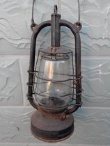 The Republic of China World War II imported horse lamp three hoop-hand horse lamp combat lights old objects physical specimens are old