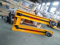 Factory direct sales special price 2 to 5 tons hydraulic truck manual lift forklift ground cattle trailer cart