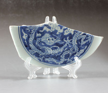 1710 Jiajing official kiln Huiqing blue and white white dragon pattern ancient porcelain specimen