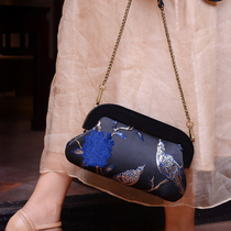 (Flower) Original Chinese Wind Art and art handwoven brocade with single shoulder inclined cross bunk chain wood stomp gold