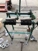 Inverting machine 2 ingots double-head burrowing machine