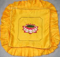 Buddha Zhuang wrapped bench cloth yellow lotus flower cushion set before Buddha kneel bench set Buddha senior embroidery