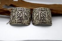 Perfect pair of hollow high relief figure buckles in the Qing Dynasty-Shanxi old silver buckles old silver (4557)