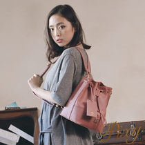 Pixy March Hares Colored Sugar-Backed Bucket Bag of Dried Roses