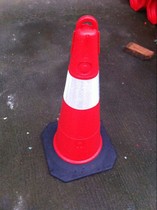  Wanfu: Traffic facilities plastic road cone 75cm roadblock reflective cone square cone road cone factory direct sales