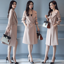 Trench coat womens long model 2021 new spring and autumn slim body thin knee air style this year popular coat coat coat