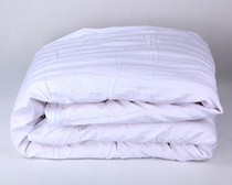 Hygiene hospitality was white cotton quilt hotel cotton was thickened and warm student dormitory was