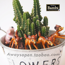 Export of Japanese small deer spotted with hand-held paparazzi toy scene pendulum display