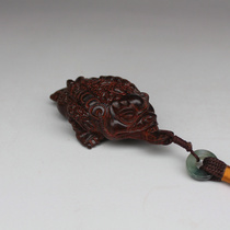 Bite the money Golden toad pendant Indian leaflet rosewood carving Mahogany wood carving text play into the treasure toy