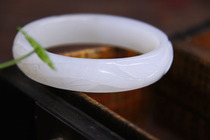 Wolianlu natural Xinjiang Hetian Jade White jade mountain material heavy industry carved bracelet (Wolianlu Xiao Xiao Zhu)