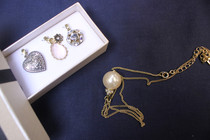 Ancient vintage European and American Pearl Love Diamond Necklace Pearl Necklace Pearl Collection Package