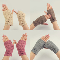 Japanese Exploits Wool Lady Half Finger Gloves Pure Hand Sewn Fashion Hollowed-out Flowers Half Finger Winter Gloves