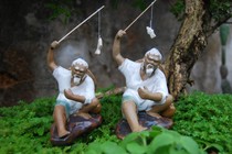 Jiang Taigong fishing fish ceramic ornaments rockery landscape figure accessories home screen bookshelf decorations