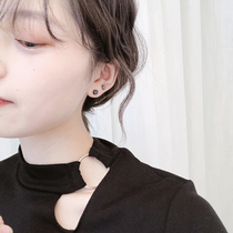 Pure silver lukewarm wind ear nail man and woman temperament South Korean personality Brief about 100 ride-hailing black earrings not to be taken off