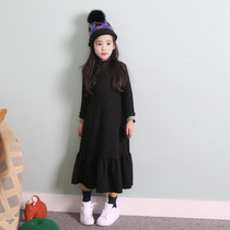 2021 Korean Spring and Autumn new childrens clothing big girl does not fall velvet long sleeve dress long parent-child dress base