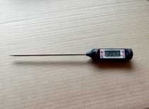  Electronic thermometer Kitchen food thermometer Baby bath water temperature meter Food milk temperature Oil temperature Water temperature meter