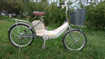 Japanese second-hand bicycle (Yamaha Li-ion electric moped 40 km) Type 20