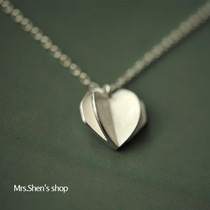 Necklace Womens Japan-South Korean version of minimalist Ornament Lock Bone Pendant Sweet 100 Birthday Gift to Gift Girlfriend