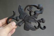 Old objects ancient play Miscellaneous old wood Chicken Wings Wood Carving book Town