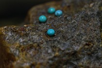 Hubei porcelain original ore without optimization high blue turquoise inlay small ring surface diameter: 0 4cm