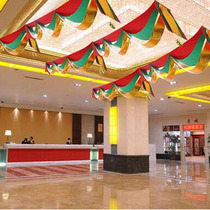 Christmas decorations wave flag ribbon ribbon ribbon festival mall jewelry store ceiling decoration hanging flag flag flag color flag