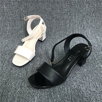 In the summer of 2018 new decoding handled leather female toe skin with high coarse heel OL sandals
