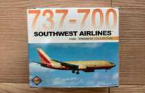 Veilon 55263 1:400 Southwest Airlines B737-700 airliner in new spot