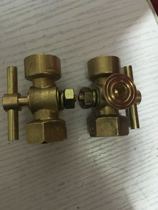 Rotary plug valve for pressure gauge of gas storage tank