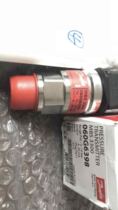 Danfoss pressure sensor MBS3100 060G6398 brand new spot bargaining q
