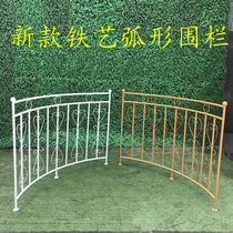 2021 New Iron wedding props fence road guide round stage fence Tai fence European wedding stage ornaments