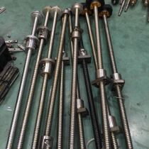 Japan imported dismantling parts ball screw 2005 screw rod color New total length 700mm with nut