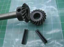 1 mold 20 teeth spiral bevel gear spiral bevel gear 1 mold 20 teeth 1:1 transmission material 40 equipped with pin