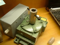 Heavy-duty short-wave Yagi antenna rotator feed coupling