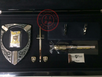 All Peng limited edition White Knight white knight lighter bounty suit cuff Treasured Big Suit