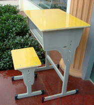 Student training Lifting desks and stools Desks and chairs and stools