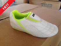 Adult Children Taekwondo Shoes Breathable Wear and Men Martial Arts Taekwondo Shoes Sports Casual Shoes