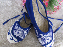 Yunnan ethnic wind embroidered shoes melaleuca bottom cross strap special vintage contrast blue and white porcelain spring and autumn shoes