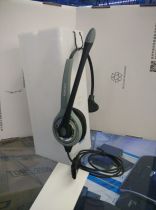 Condat KH-920 high-end noise reduction headphones How many QD line connectors select computer flight attendant headphones