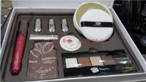 New product Dai Bila studio bride professional bottle set makeup essence set with eye shadow lip gloss powder puff makeup remover