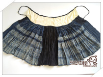 Miao Dong Shen Yun Handicrafts 5064 Miao Batik Pleated Skirt