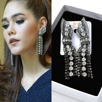 New European and American great cards Tang Yan Shina with the same style inlaid drill butterfly knot earrings flow Su pendant retro-style ear decoration