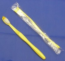 Baths toothbrush sauna bath center with toothbrush single simple packaging disposable toothbrush low price profit evaluation