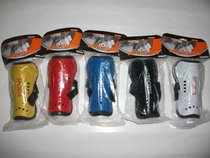 (Zhengda Sports-Chengdu) Football 2014 football leg plate football match protective equipment can be selected