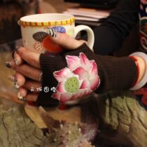 Cloud decoration totem original design womens gloves national style hand-embroidered Su embroidered lotus cashmere knitted warm gloves