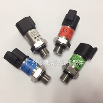 Suitable for Hyundai R130 150 220 225-7 pressure switch hydraulic pump high and low pressure sensor