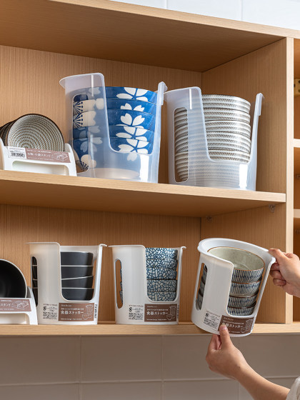 日本进口小碗收纳架厨房饭碗立式置物架橱柜沥水放碗架调料收纳盒